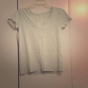 Gap v-neck tee